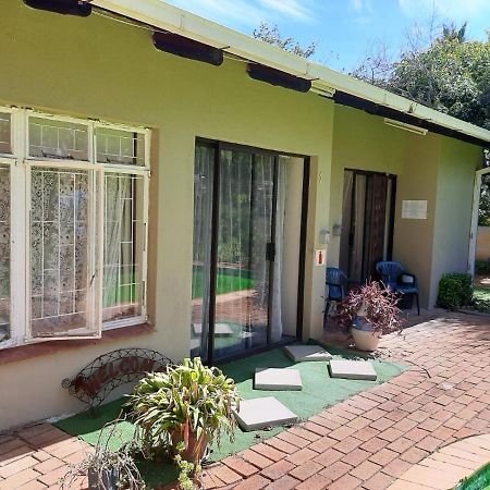 Chariots Guest House Polokwane Bagian luar foto